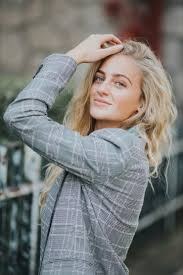 Zoe T.